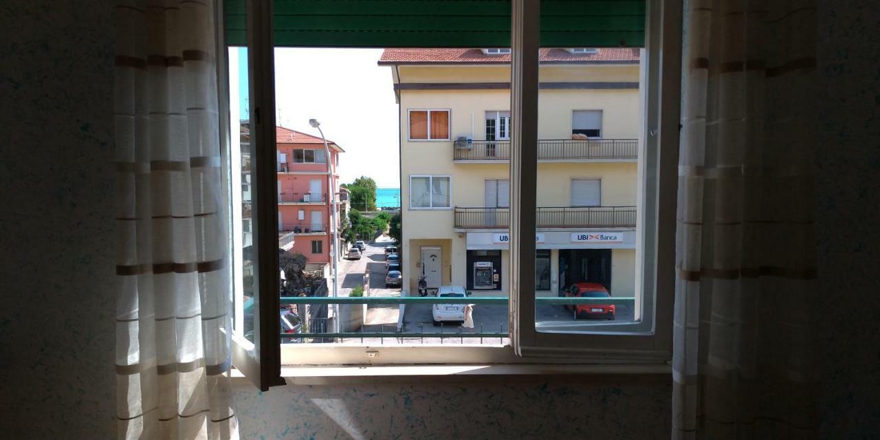 Apartamento Casa Arcobaleno Cupra Marittima Exterior foto